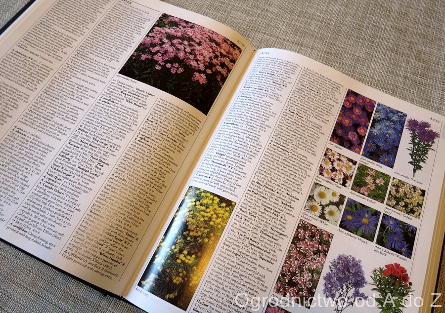 A-Z Encyclopedia of Garden Plants 
